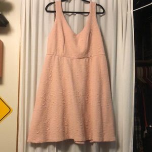 Light pink crinkle Torrid dress